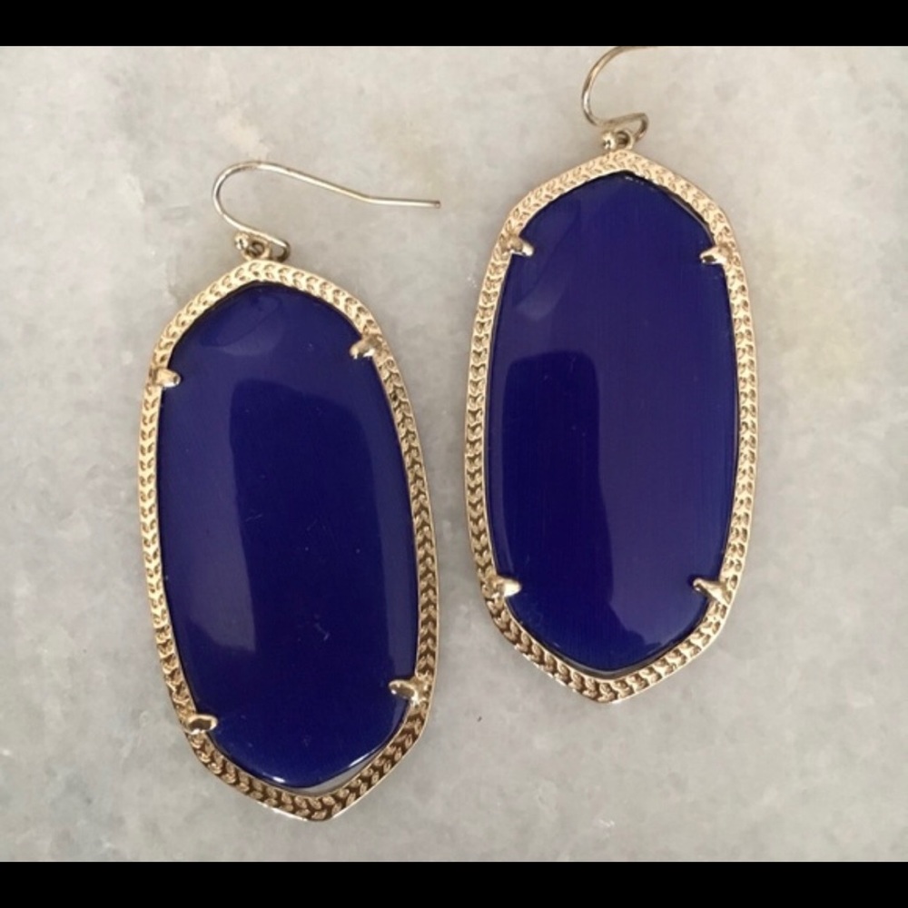 Kendra Scott Danielle earnings in Navy. Never worn